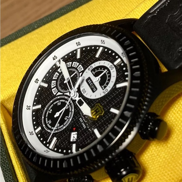 J.W. Hulme chronograph watch - Picture 2 of 7